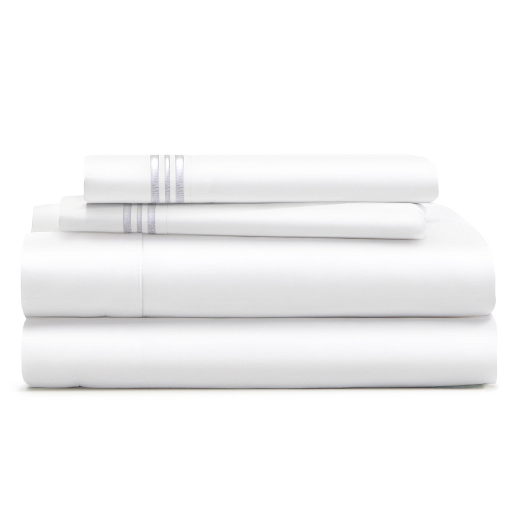Cosy House Collection’s Everyday Bed sheets and pillowcases stacked together.